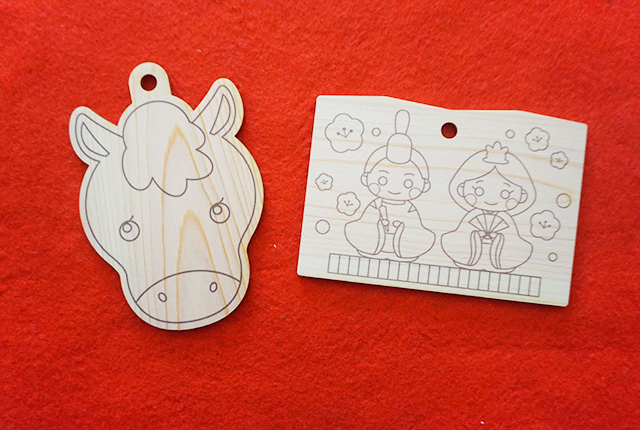 ぬりえ絵馬（中サイズ）